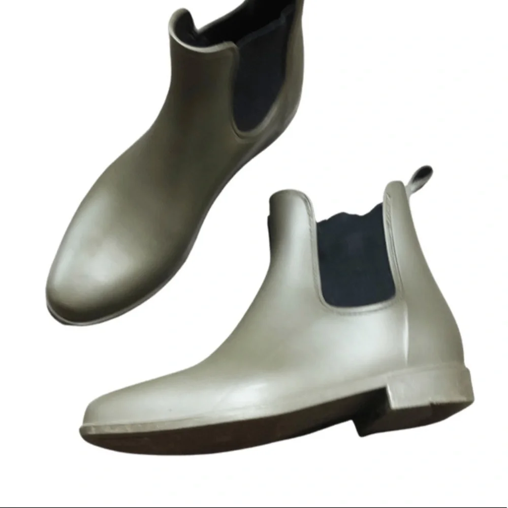 Target Womens Chelsea Ankle Rain Boots Rubber‎ Slip On Waterproof Olive Green